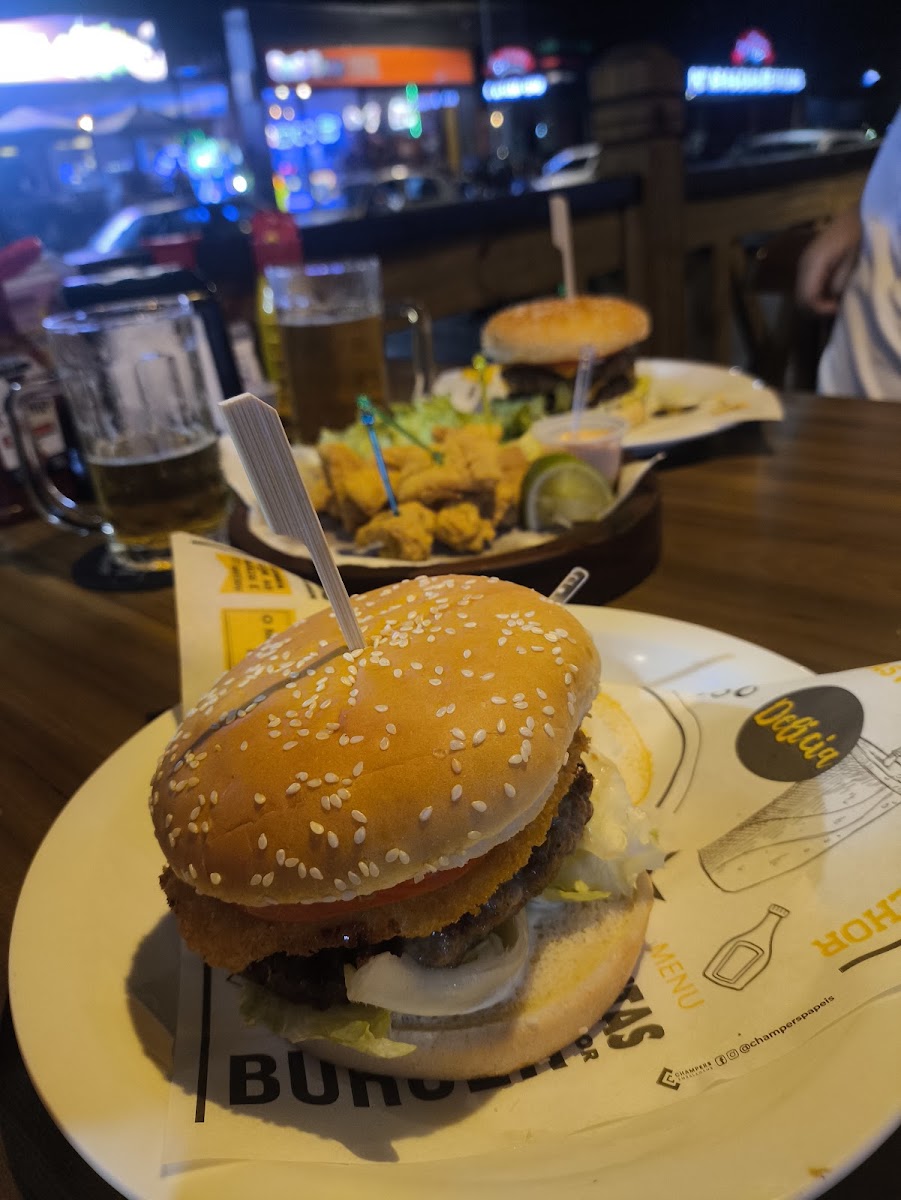 A Baroneza - Hamburgueria E Sushi Bar-4